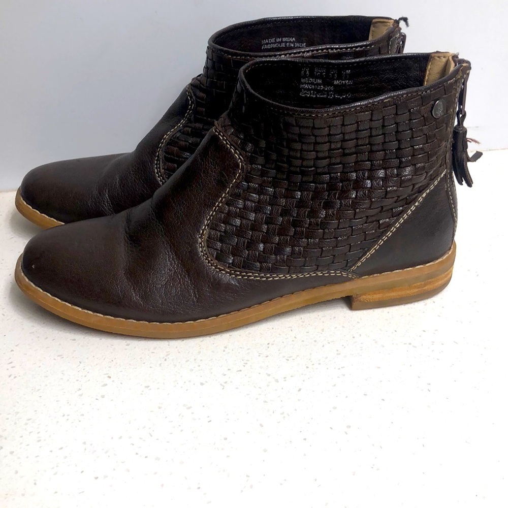 Hush Puppies Brown Leather Booties Waffle Weave Detail Size 5.5